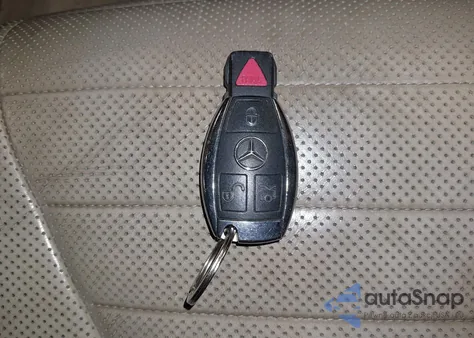 2016 Mercedes-Benz S 550 4Matic z USA, uszkodzony, nr VIN WDDUG8FB1GA207947